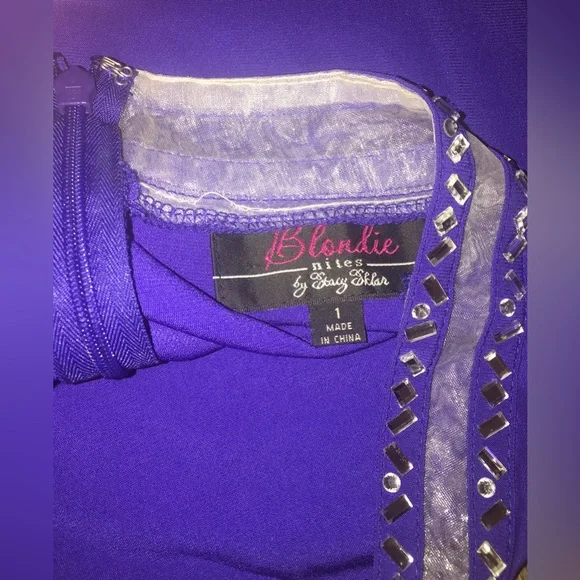 Juniorβs Two Piece Formal Dress Size 1 - Picture 11 of 12